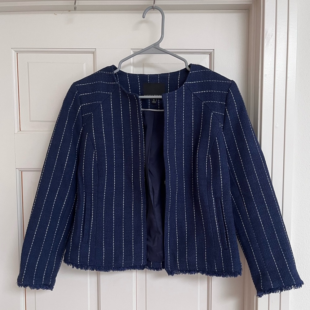 Banana Republic Women’s Navy Pinstripe Collarless Blazer Jacket // Size 6